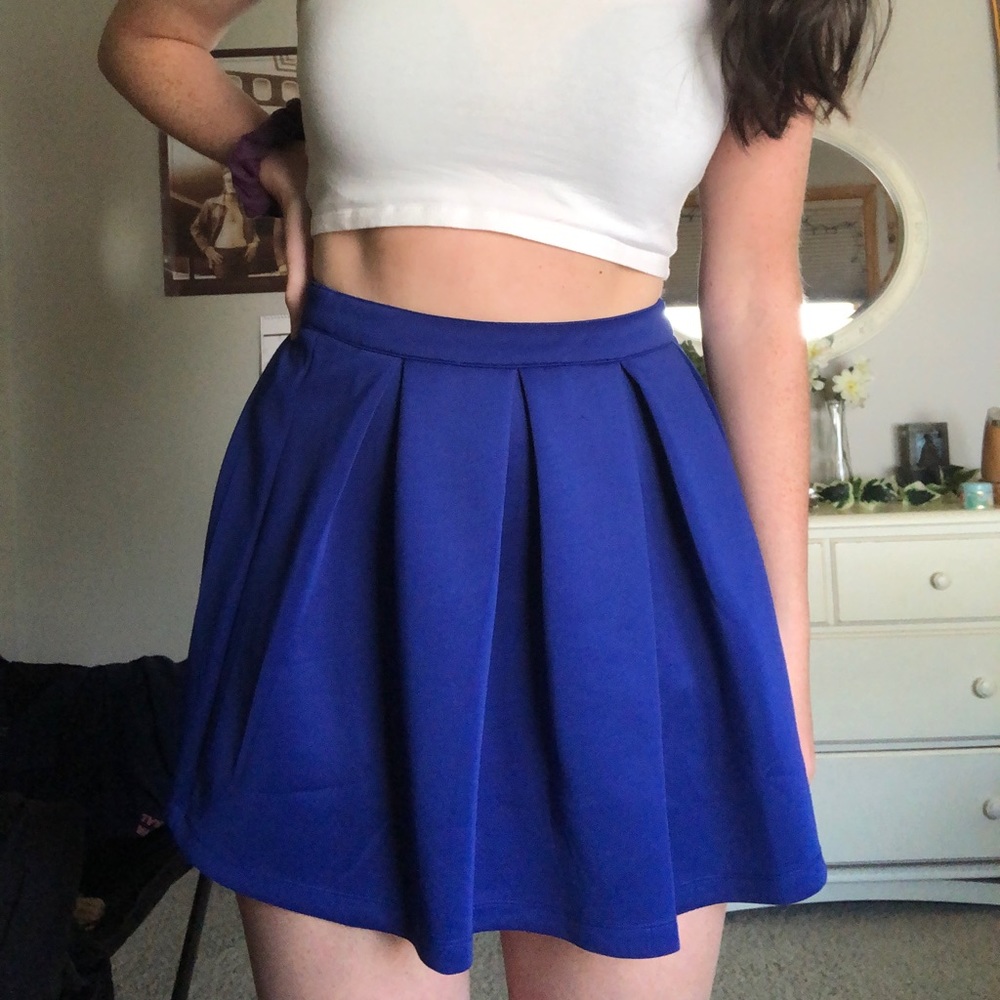 Pleated blue satin high rise skirt